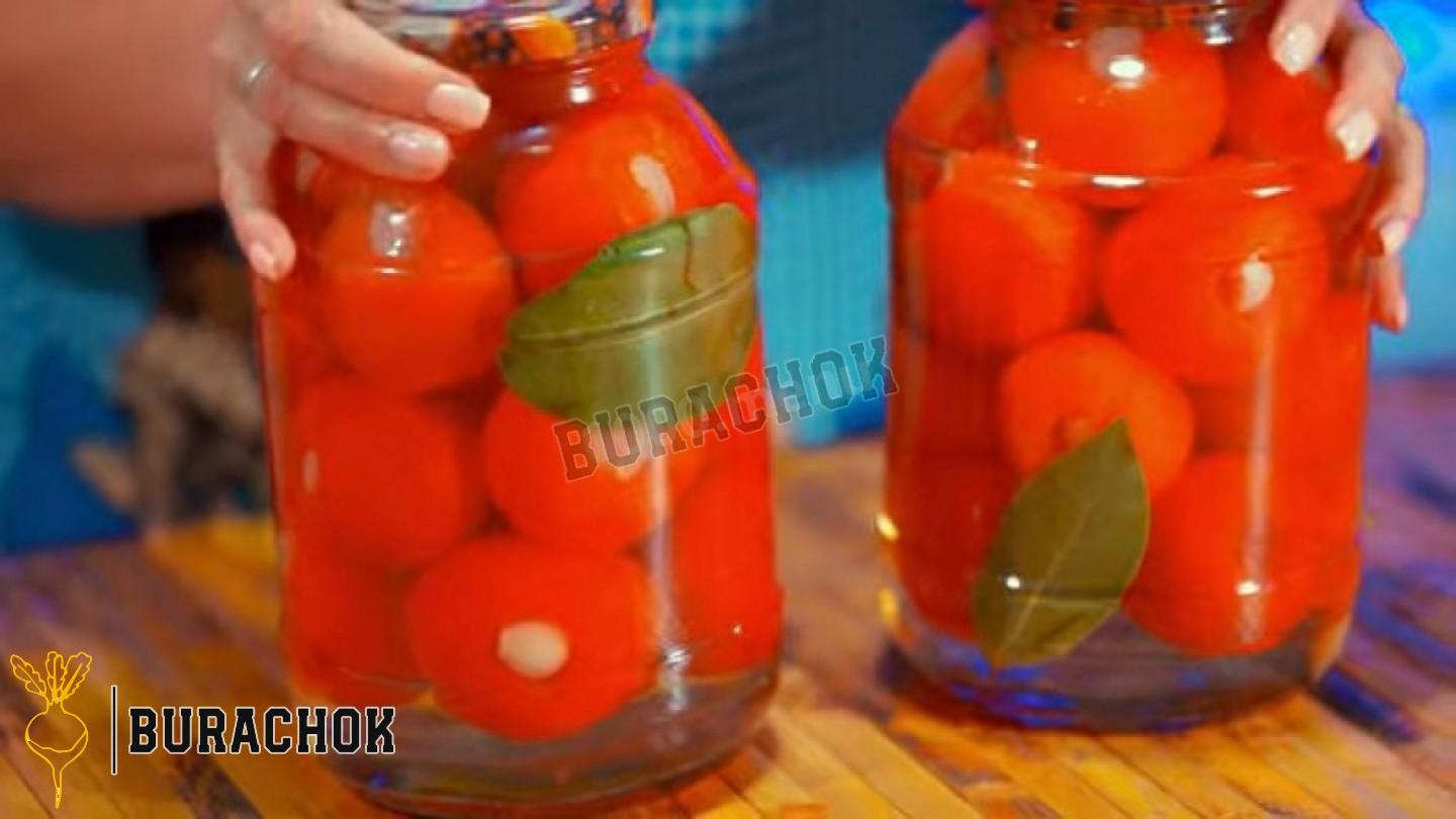 Мариновані помідори з часником на зиму