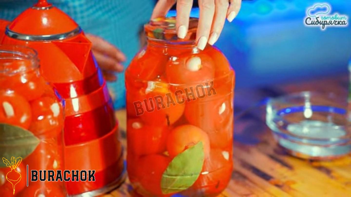 Мариновані помідори з часником на зиму